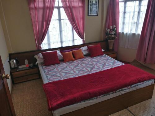 Dew Drop In in Shillong, India