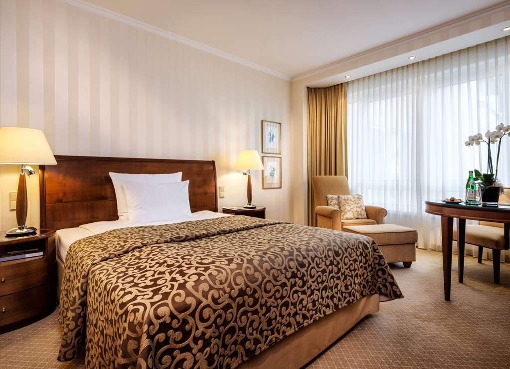 Nassauer Hof Wiesbaden - Superior room