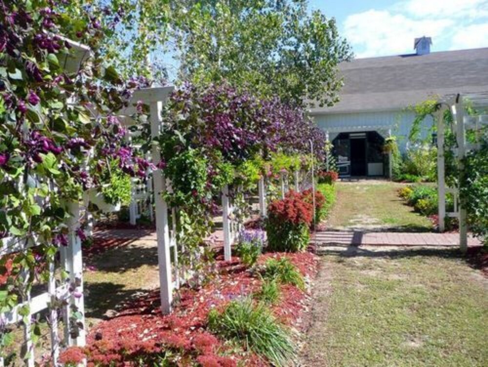 Victorian Veranda Country Inn in Lawrence, United States