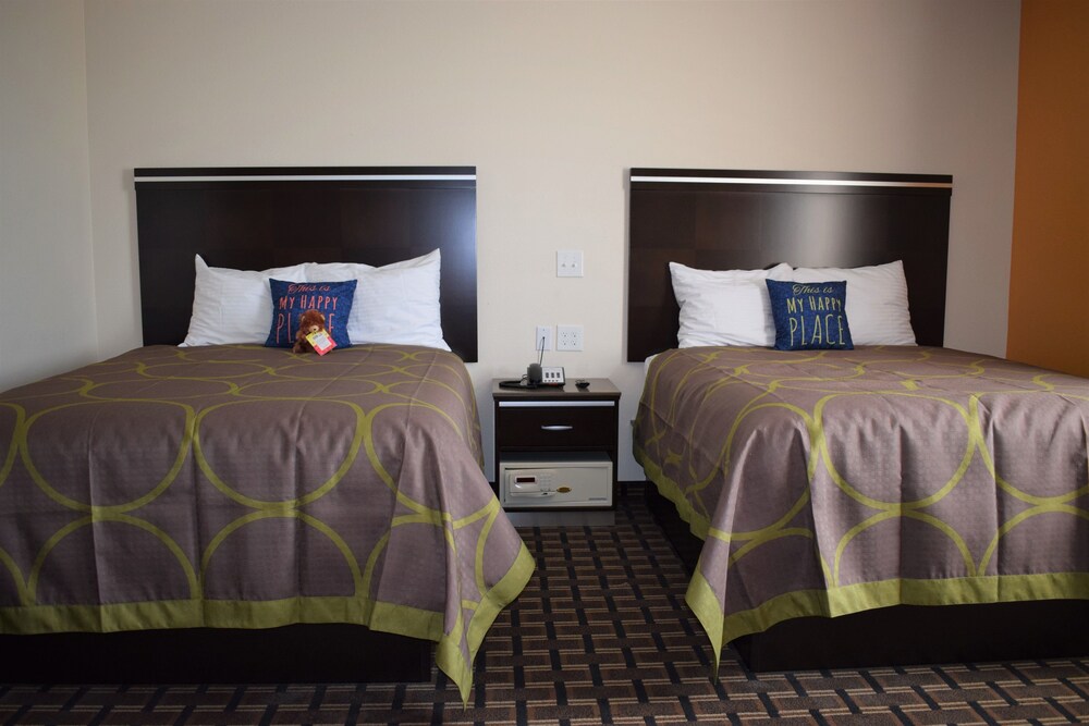 Texas Bungalows Hotel and Suites Austin - photo 12