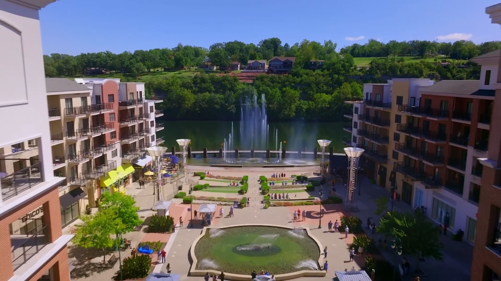 Hilton Promenade at Branson Landing - photo 88