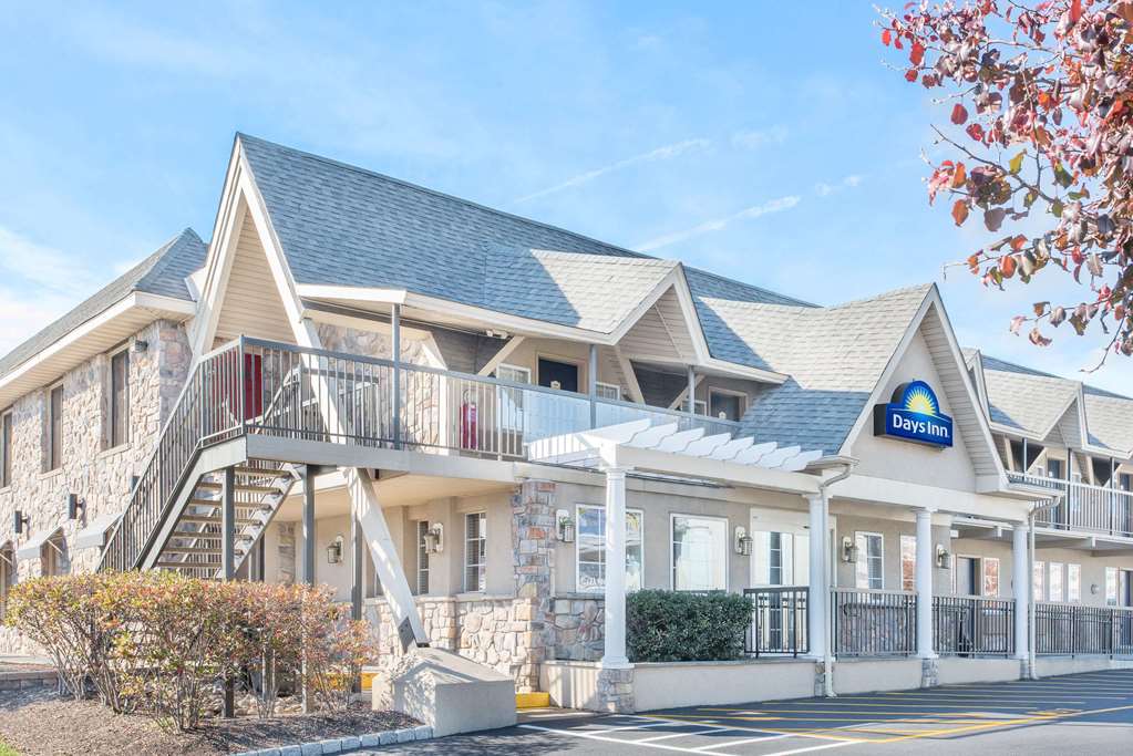 Days Inn by Wyndham Springfield Phil.Intl Airport in Springfield, United States