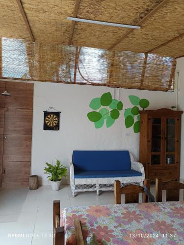 Casinha de Barê A Praia fica logo a Frente 50m in Sao Sebastiao, Brasil