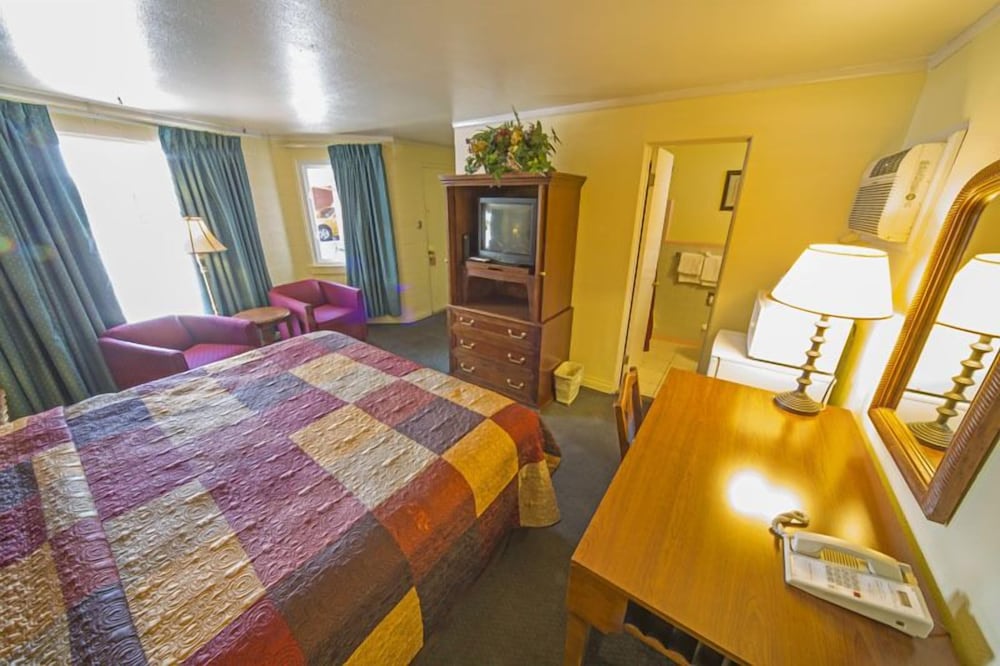 Rainbow Lodge and Inn - photo 25