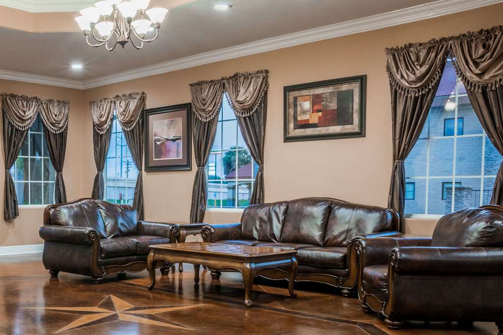 Super 8 by Wyndham Beaumont I 10 South College St - photo 5