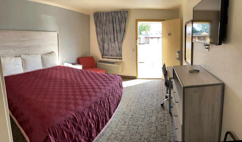 Antlers Budget Inn - photo 20