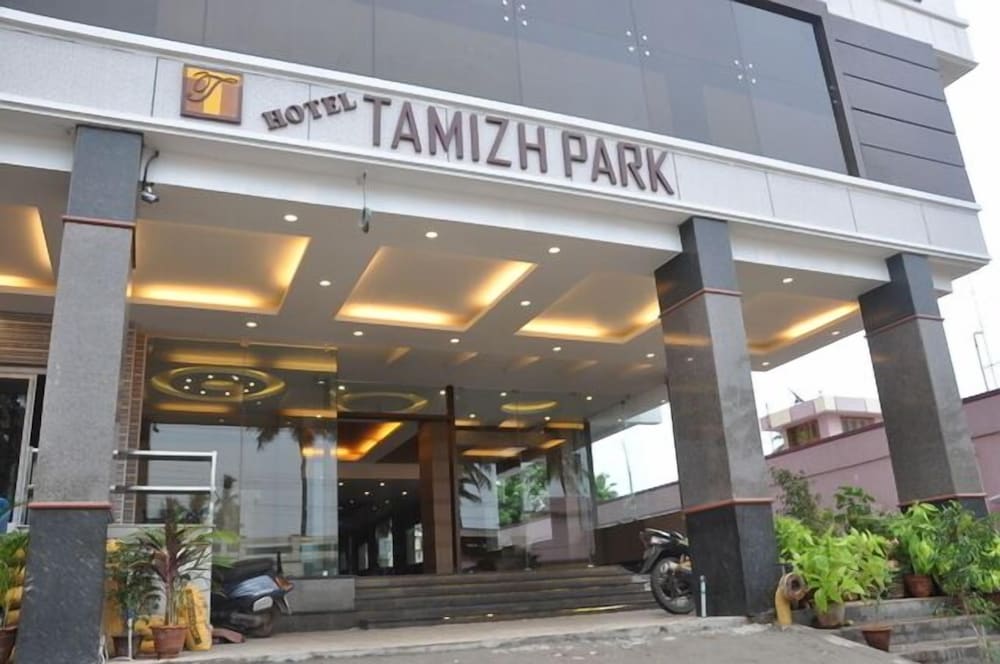 Hotel Tamizh Park — hotel in Puducherry