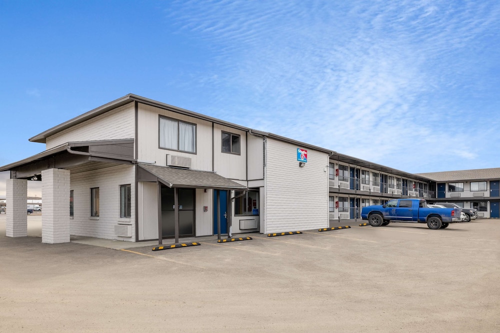 Studio6 Rock Springs WY Flaming Gorge - featured photo