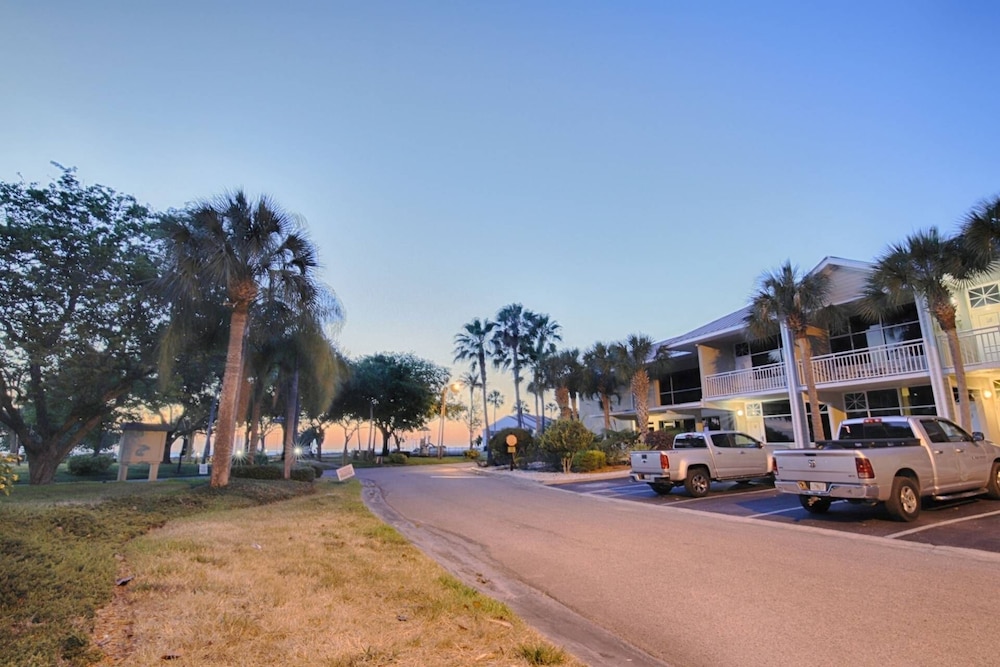 115 Little Harbor Inn - photo 18