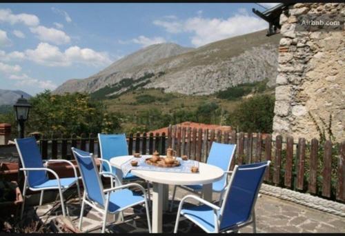 Oasi nel borgo — 4-Star Luxury Hotel in Aielli, Italy
