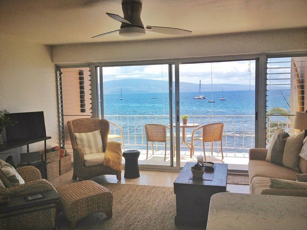 Lahaina Roads 309 by RedAwning - photo 10
