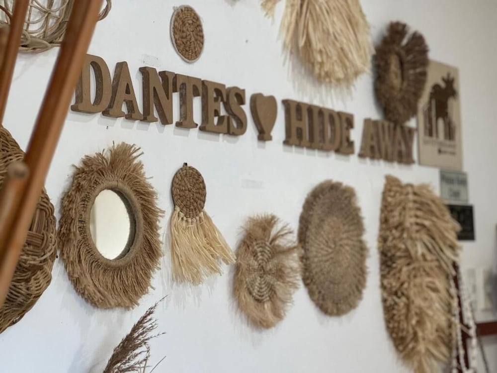 Dante's Hideaway Guest House — 4-Star Luxury Hotel in Yapak, Philippines