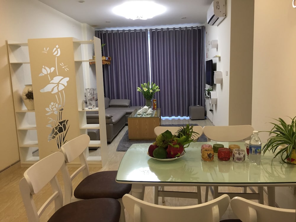 Viet Apartment New Life Tower Block C — hotel in Ha Long