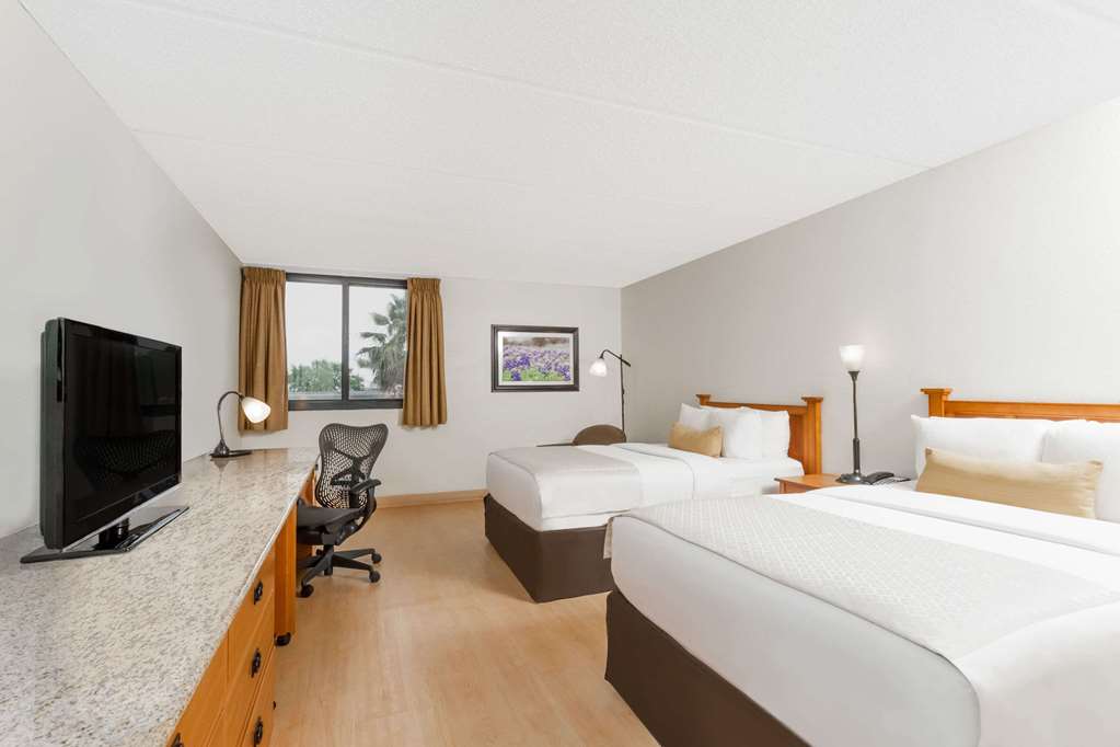 Wyndham Garden Hotel Austin - photo 12