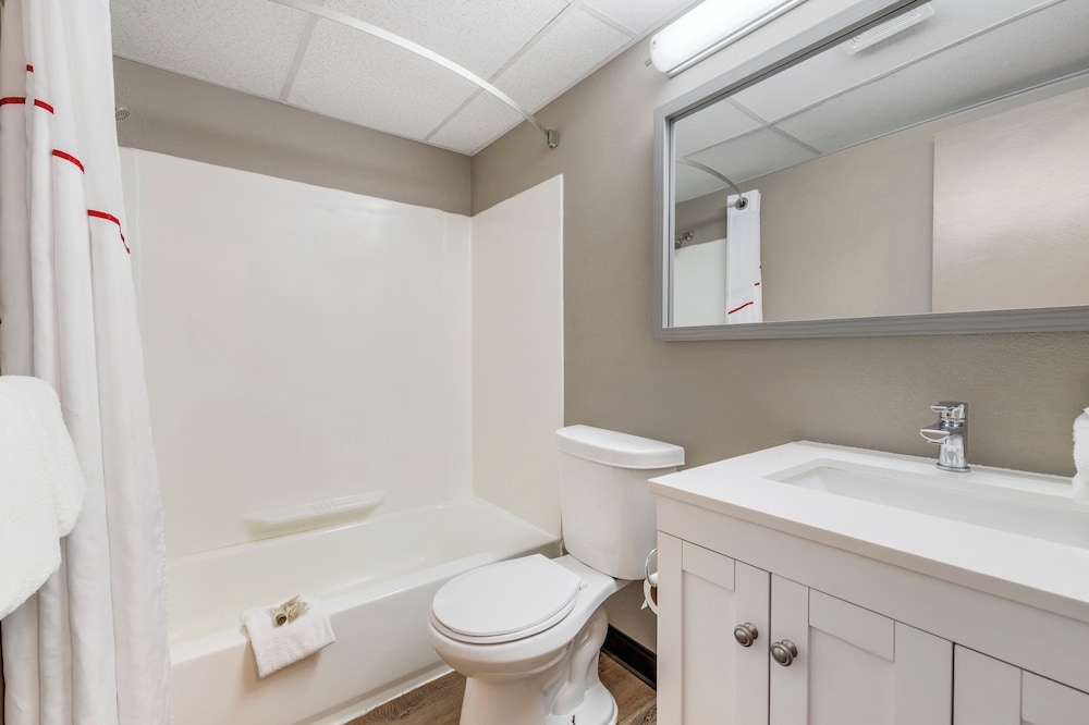 Red Roof Inn Stroudsburg - photo 24