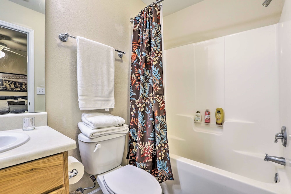 Tallahassee Townhome 4 Mi to College Town - photo 18