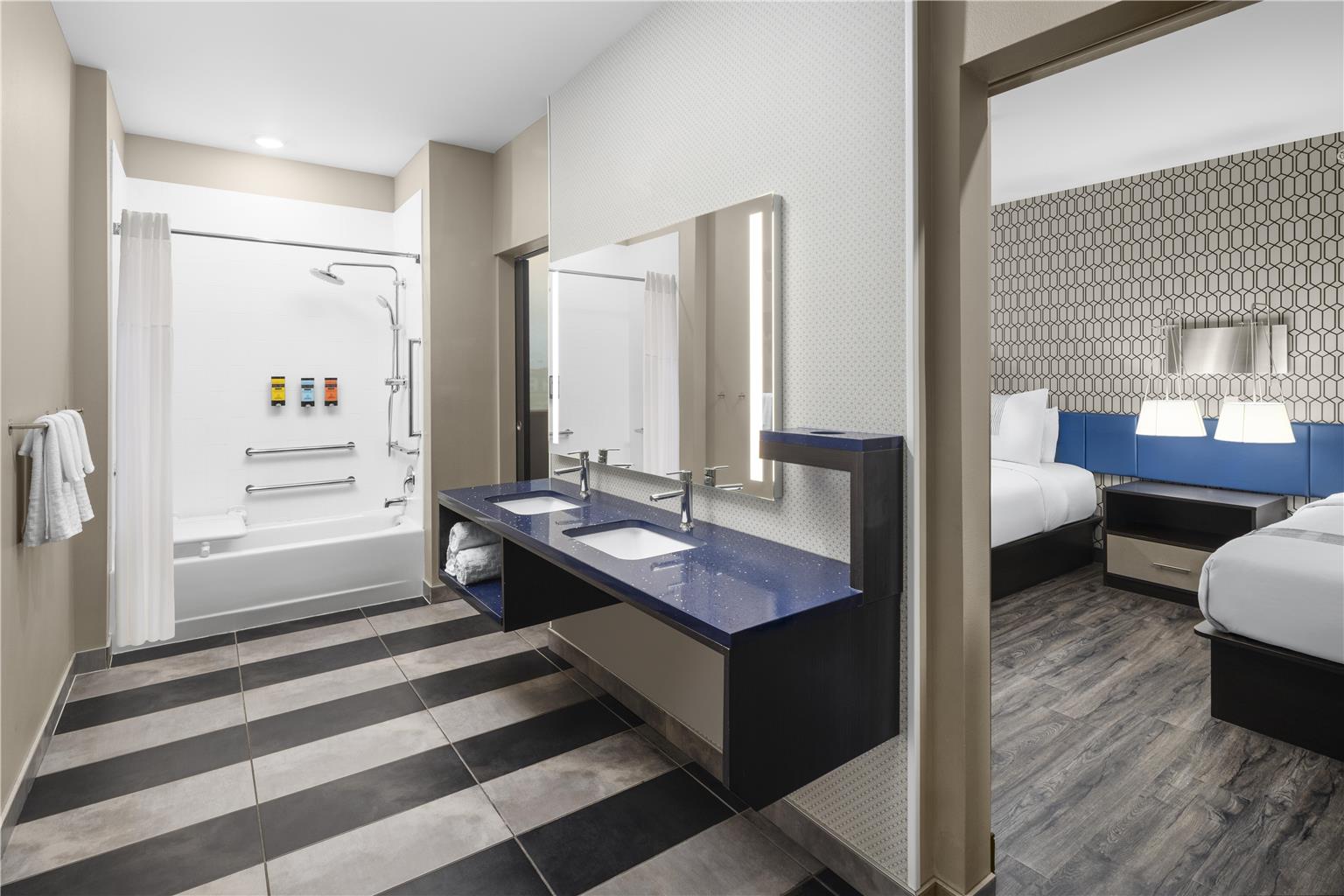 GLō Best Western Dawley Farms In Sioux Falls - photo 29
