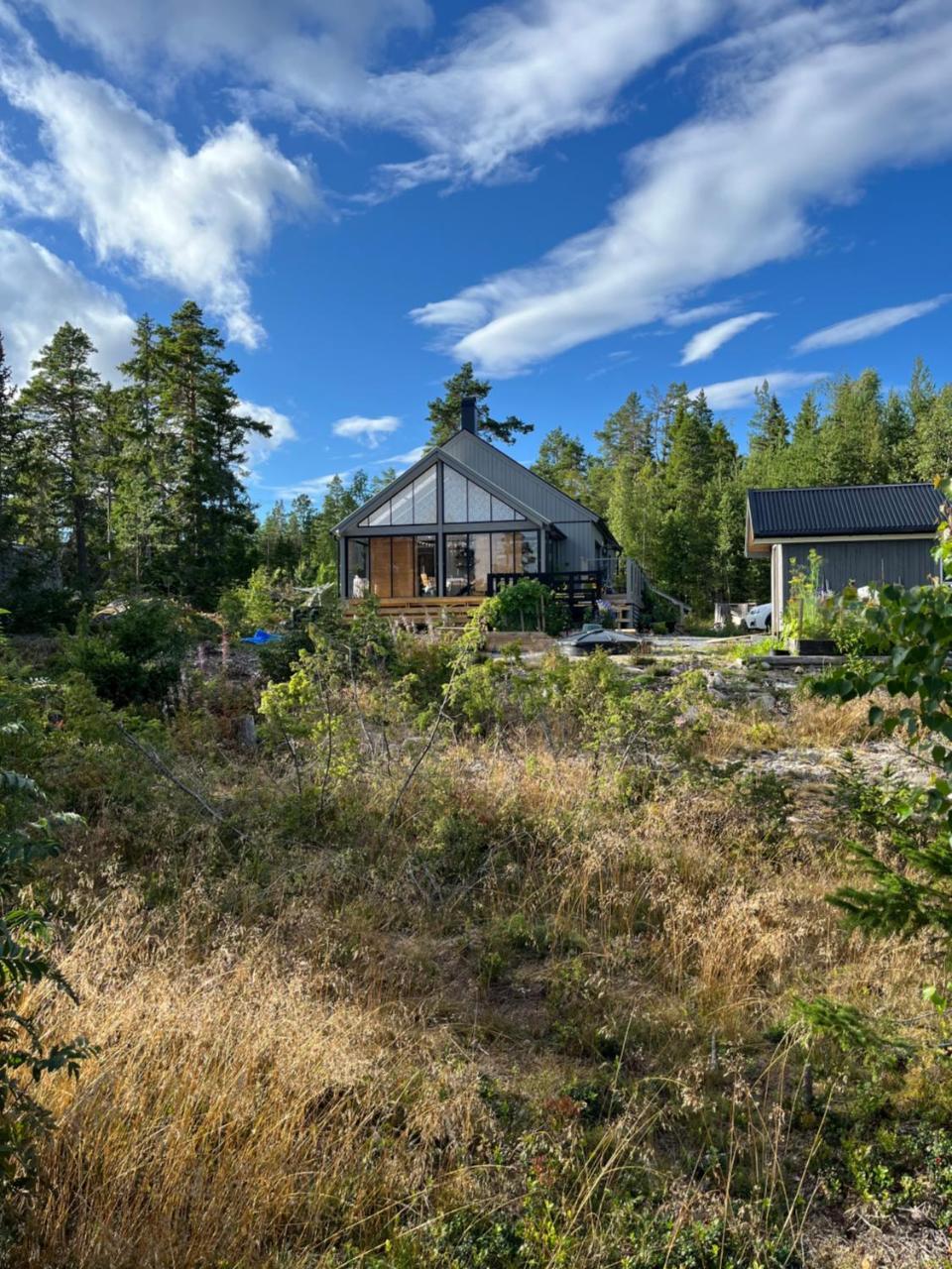 Glon - carbon neutral hotel in Haernoesand