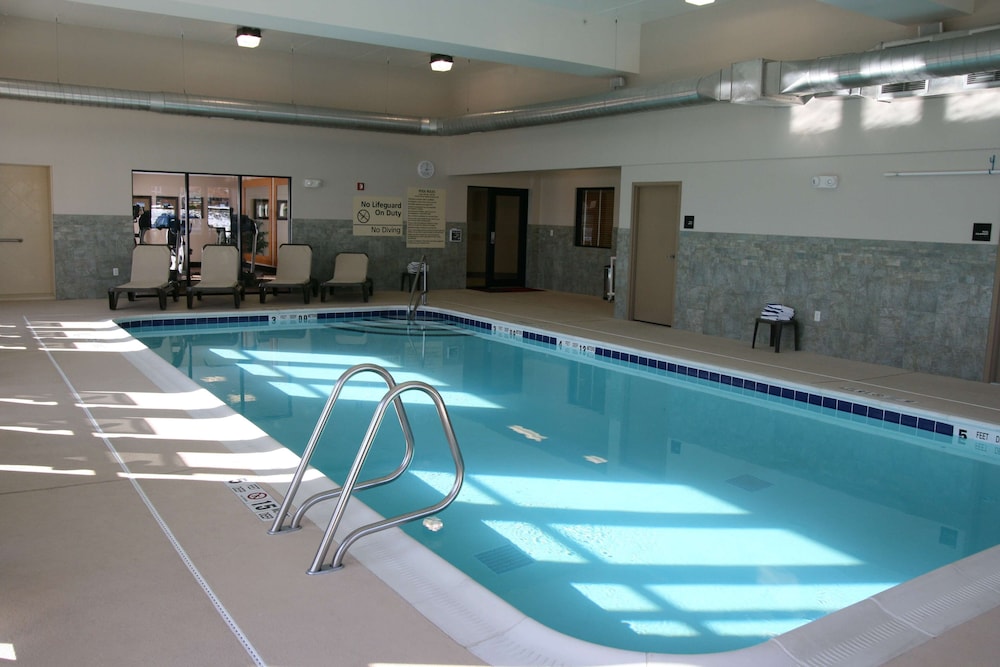 Hampton Inn Watertown - photo 17