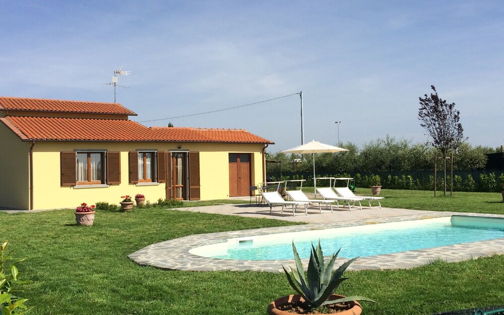 Villa Mira — 4-Star Luxury Hotel in Cortona, Italy