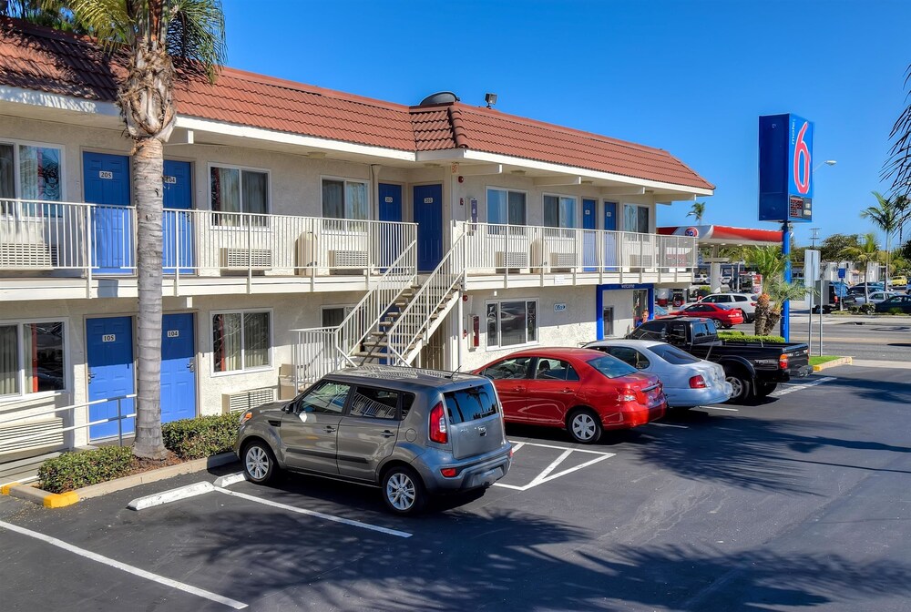 Motel 6 Los Angeles Long Beach - photo 26