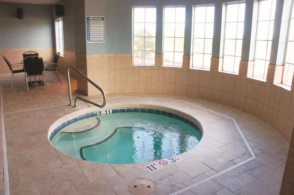 La Quinta Inn & Suites by Wyndham Tucumcari - photo 9
