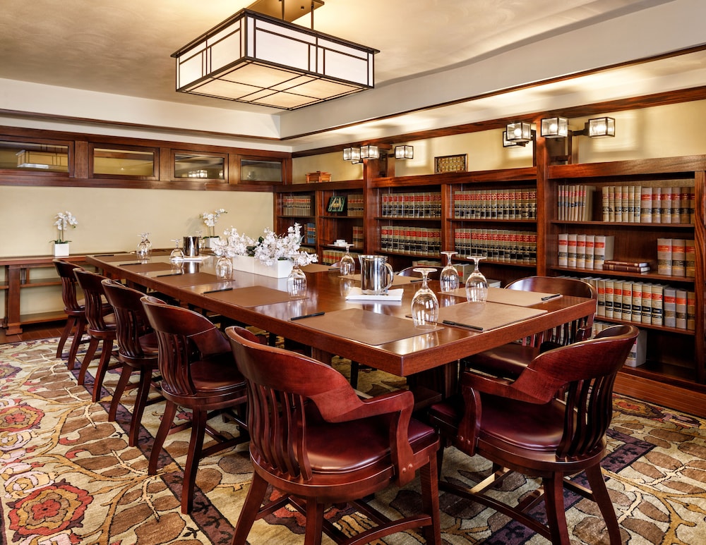 The Historic Park Inn Hotel - photo 17