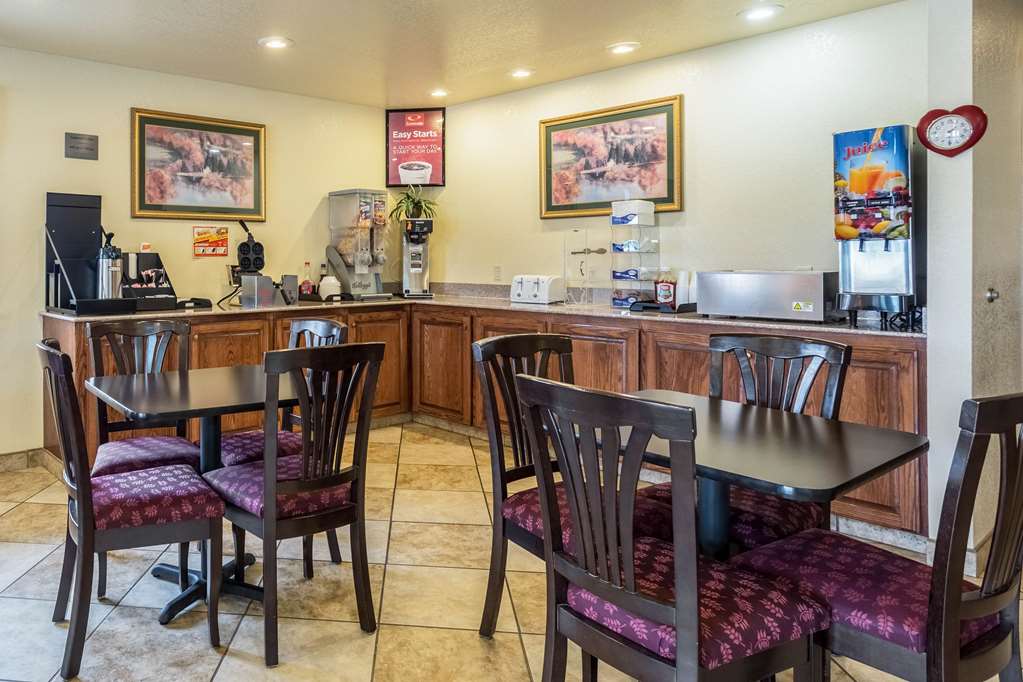 Econo Lodge Inn & Suites Searcy - photo 25