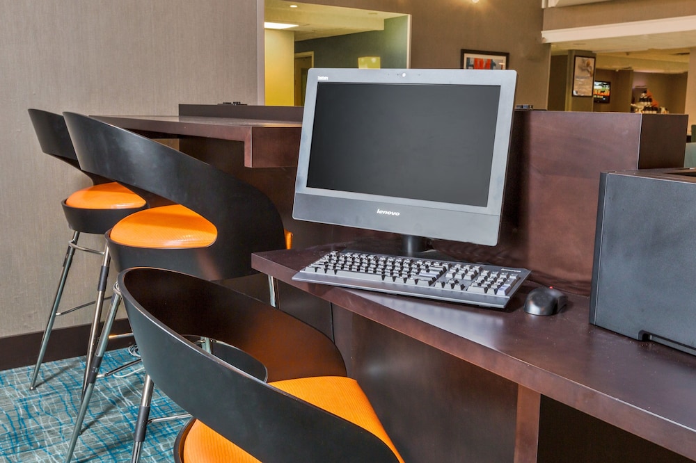 Holiday Inn Express Hotel & Suites Mt. Holly by IHG - photo 30