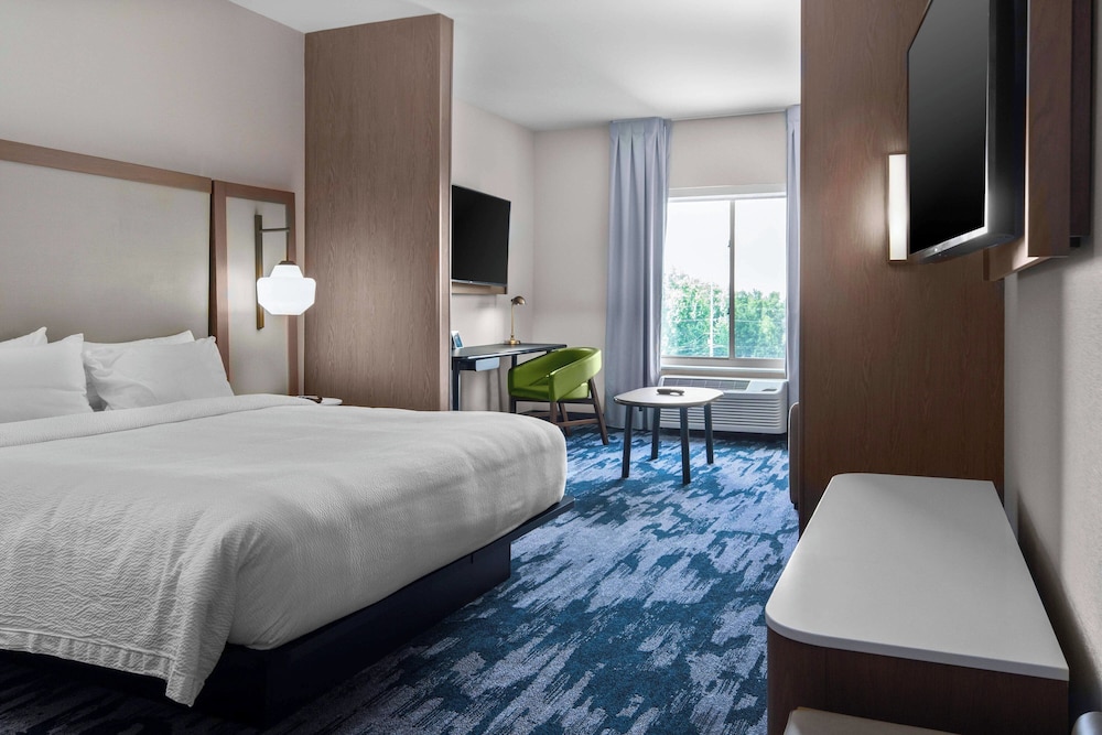 Fairfield Inn & Suites by Marriott Rocky Mount - photo 6