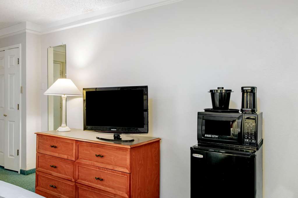 Baymont by Wyndham Abilene - photo 10
