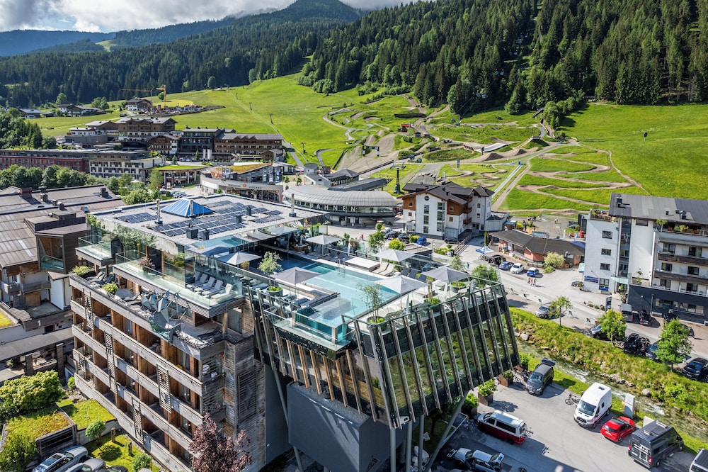 Salzburger Hof — 4-Star Luxury Hotel in Leogang, Austria