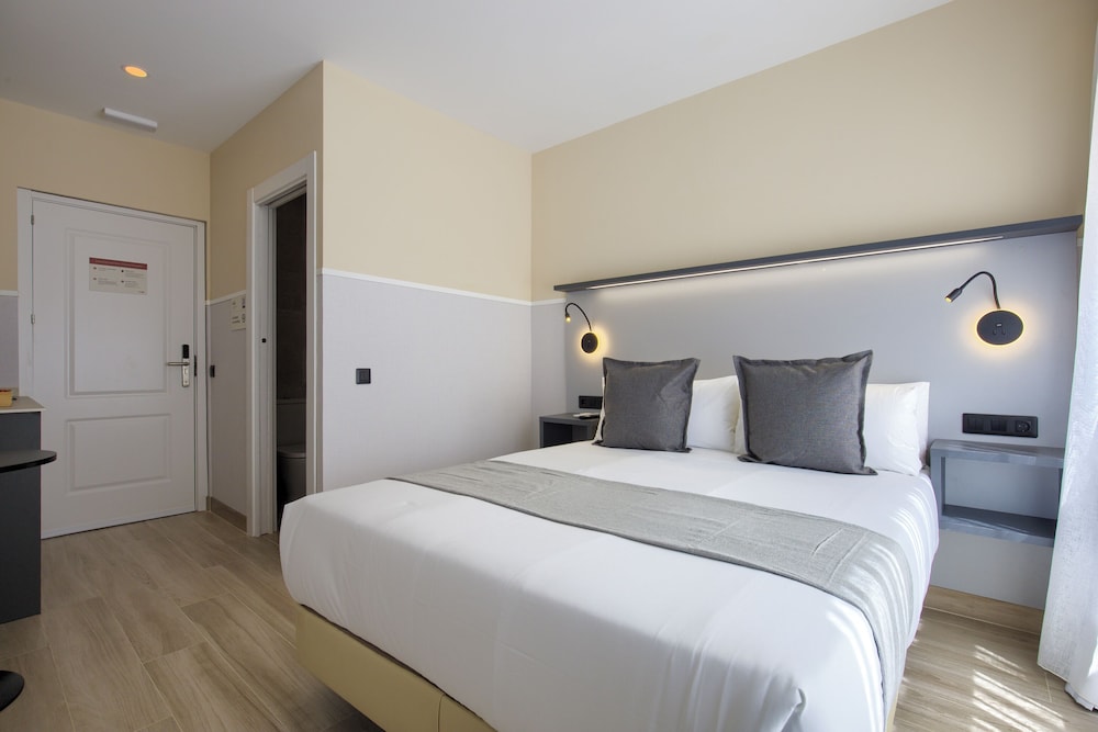 Dobo Madrid CV93 - last minute hotel in Madrid
