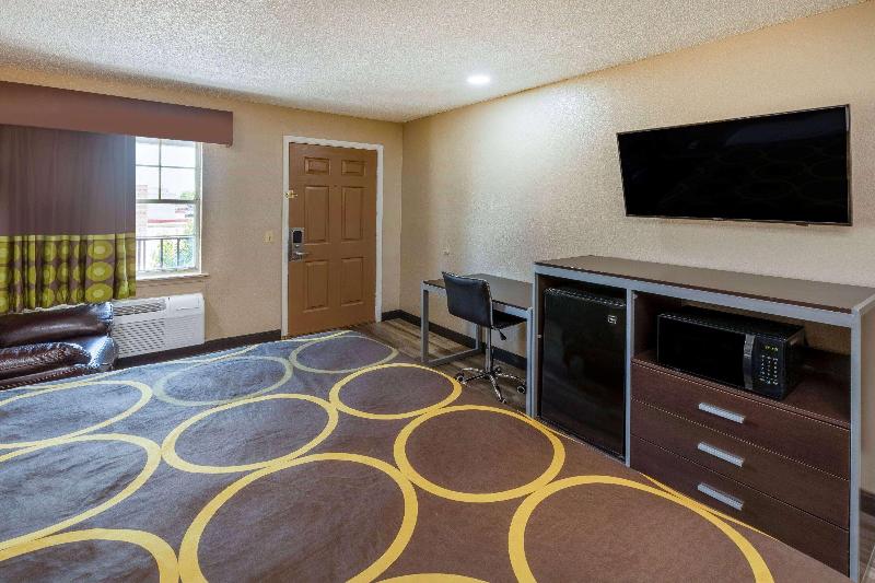 Super 8 By Wyndham Tulsa Arpt St Fairgrounds - photo 20