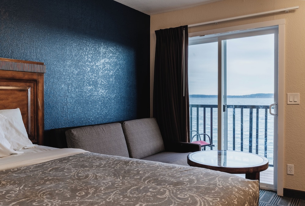 Water Front Inn - photo 14