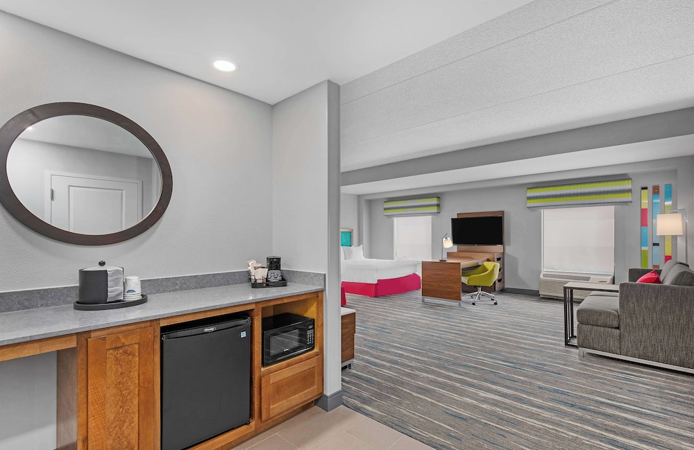 Hampton Inn Pikeville - photo 10