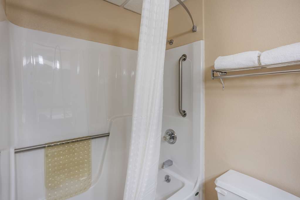 Best Western Inn At Blakeslee pocono - photo 48
