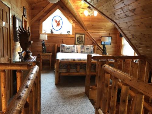 Hespen Hideaway — 4-Star Luxury Hotel in Sevierville, United States