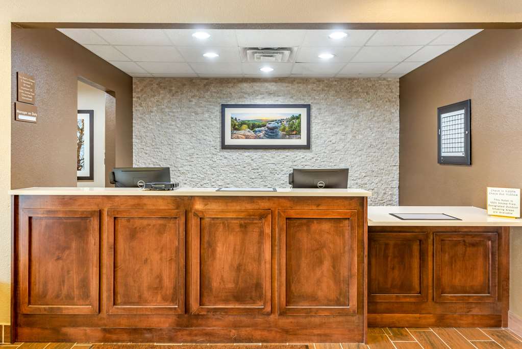 Comfort Inn — hotel in Dekalb
