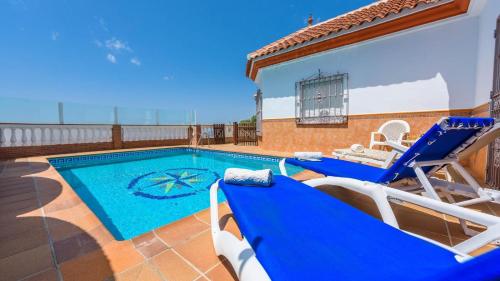 Castillo de la Hazalara Cómpeta by Ruralidays — 4-Star Luxury Hotel in Competa, Spain