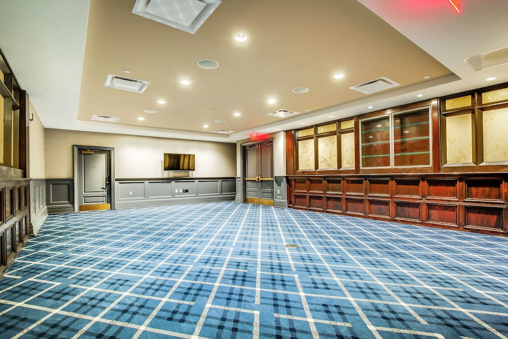 The Campbell House Lexington Curio Collection by Hilton - photo 61