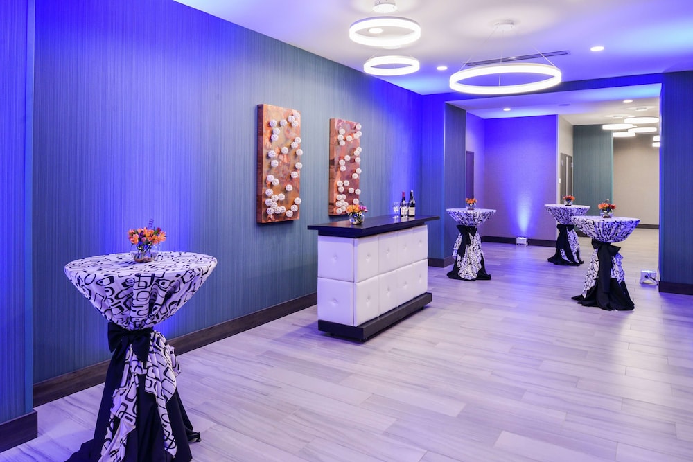 Hilton Garden Inn Little Rock Downtown - photo 35