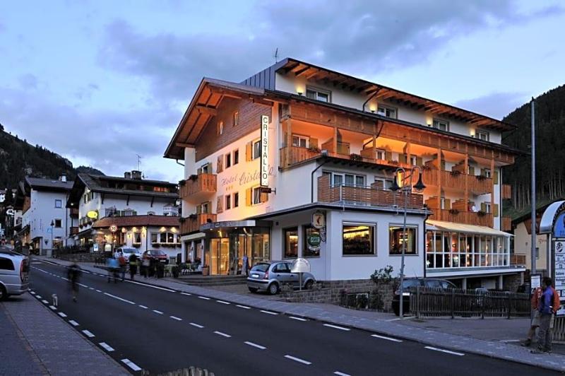 Hotel Cristallo - carbon neutral hotel in Santa Cristina Valgardena