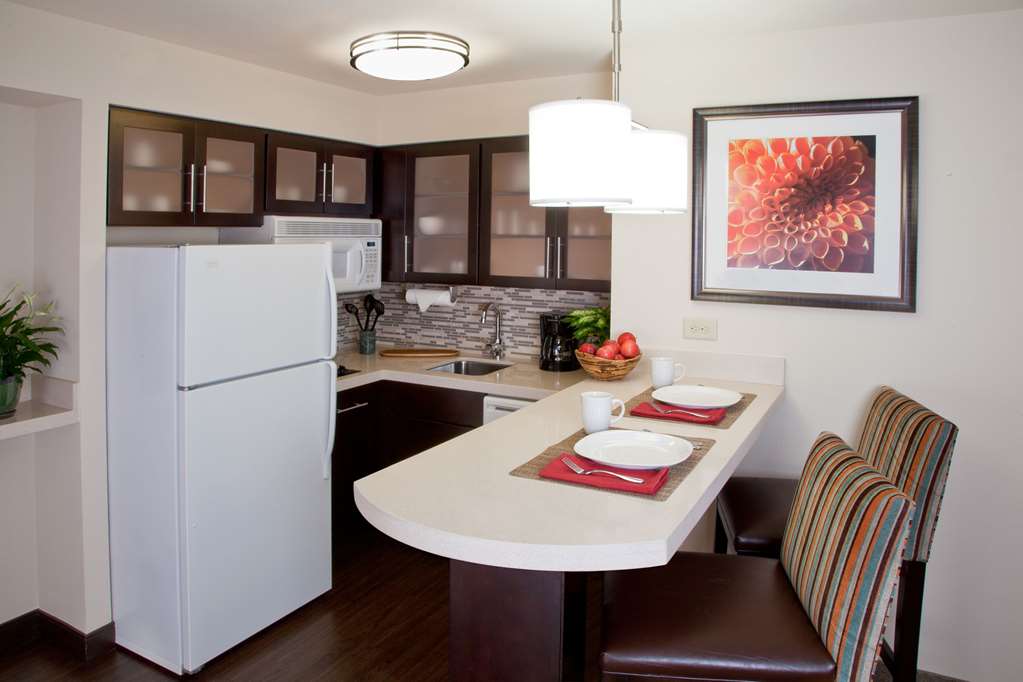 Sonesta ES Suites Atlanta Alpharetta Avalon - photo 9