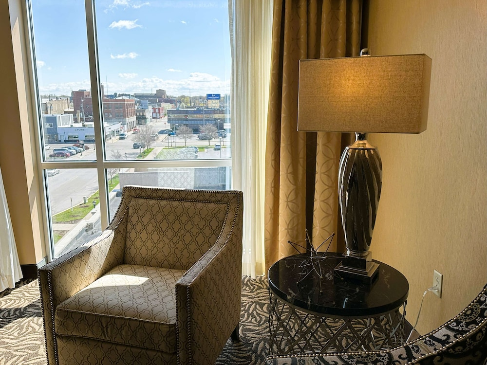 DoubleTree by Hilton Bay City Riverfront - photo 29