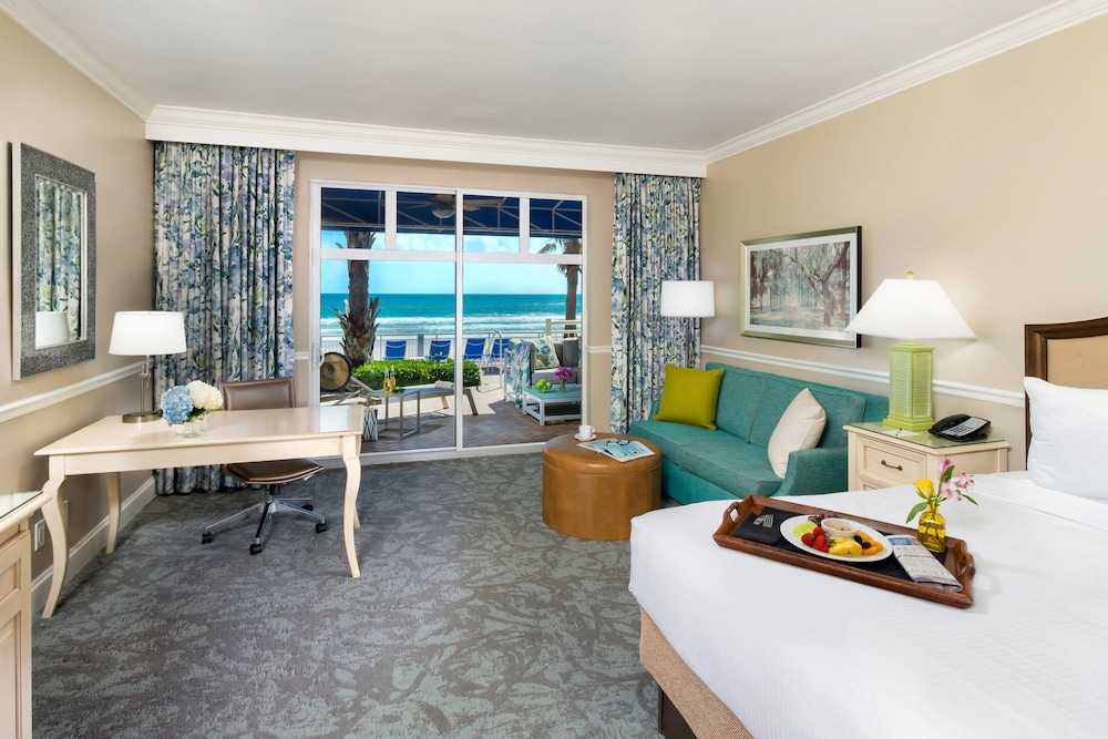The Shores Resort & Spa - photo 8