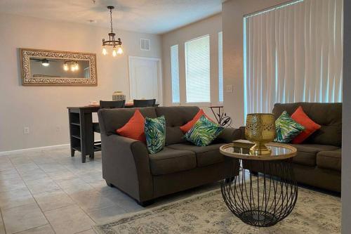 LUXURY and VINTAGE space to enjoy your vacation — 4-Star Luxury Hotel in Kissimmee, United States
