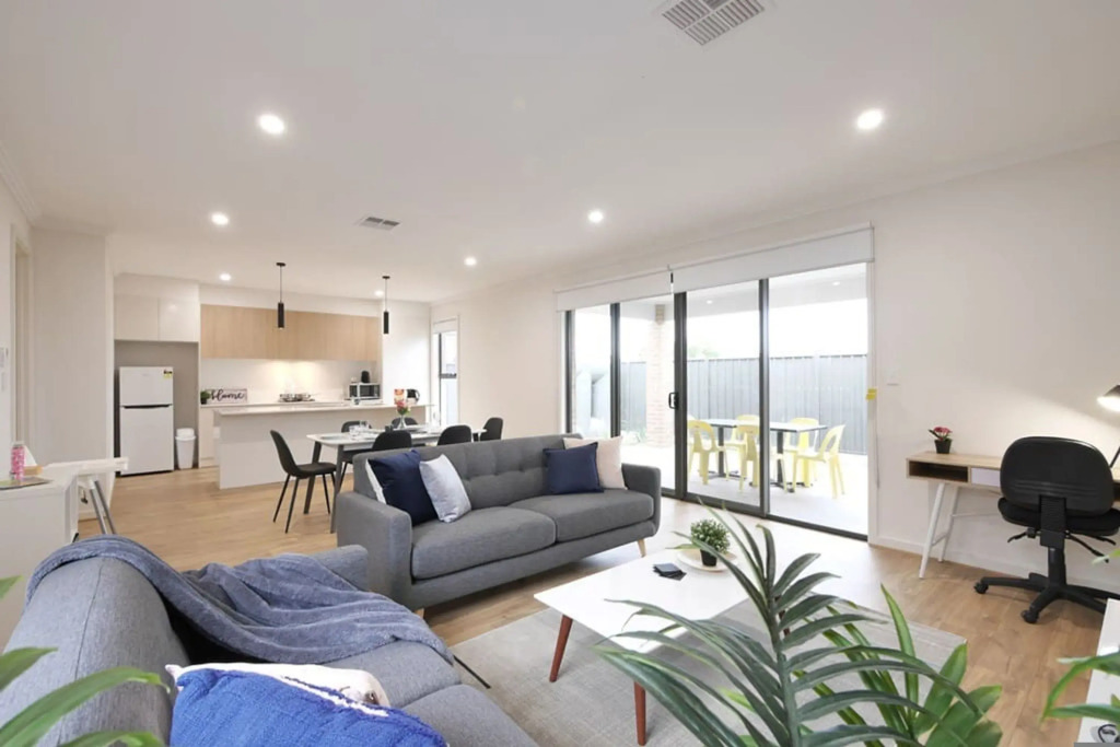 No Stairs Dbl Garage Aircon Woodville North — 4-Star Luxury Hotel in Woodville South, Australia
