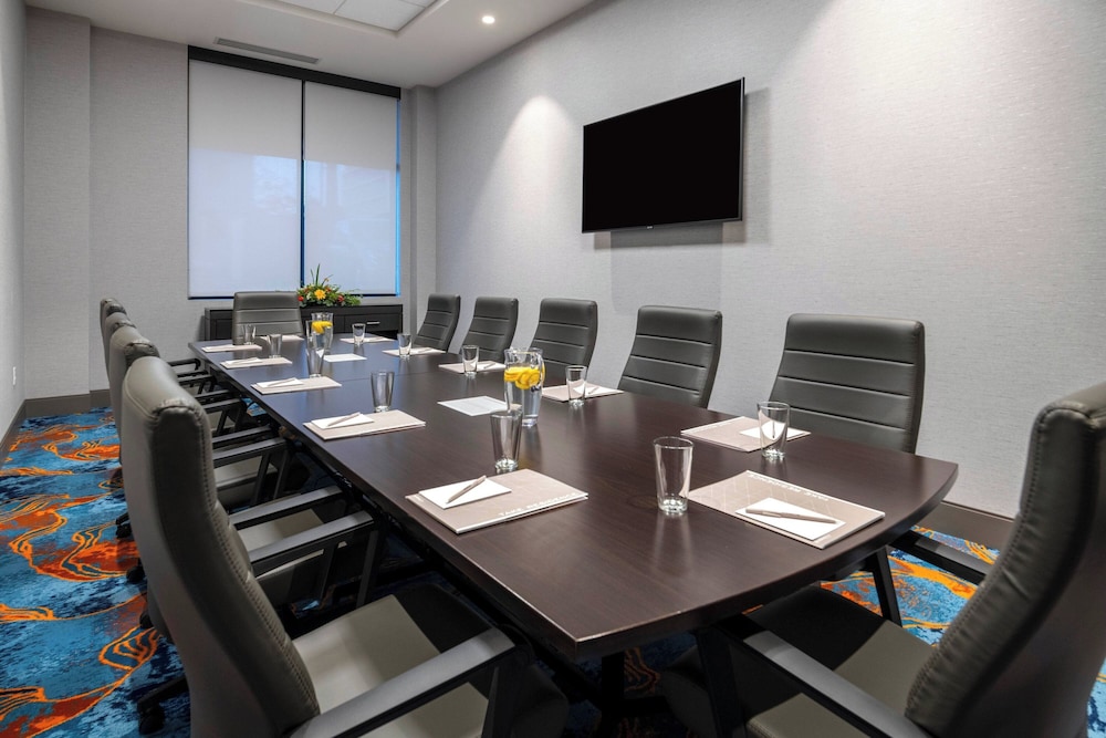 Residence Inn by Marriott Manchester Downtown - photo 28