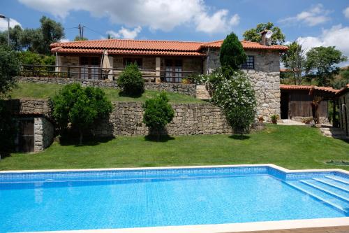 Casa das Andorinhas — 4-Star Luxury Hotel in Celorico De Basto, Portugal